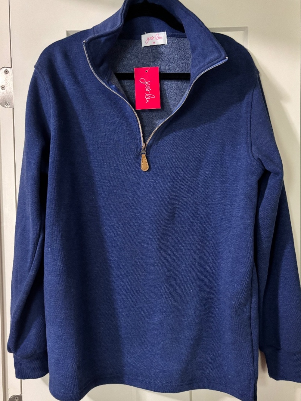 Pullover - Picture 1 of 1